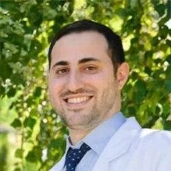 A headshot photo of Jonathan Akhavan from Torrance Dental Center